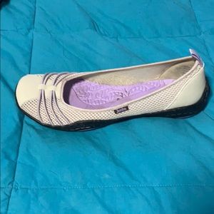 Jambu 8 medium. Worn once. Light cream